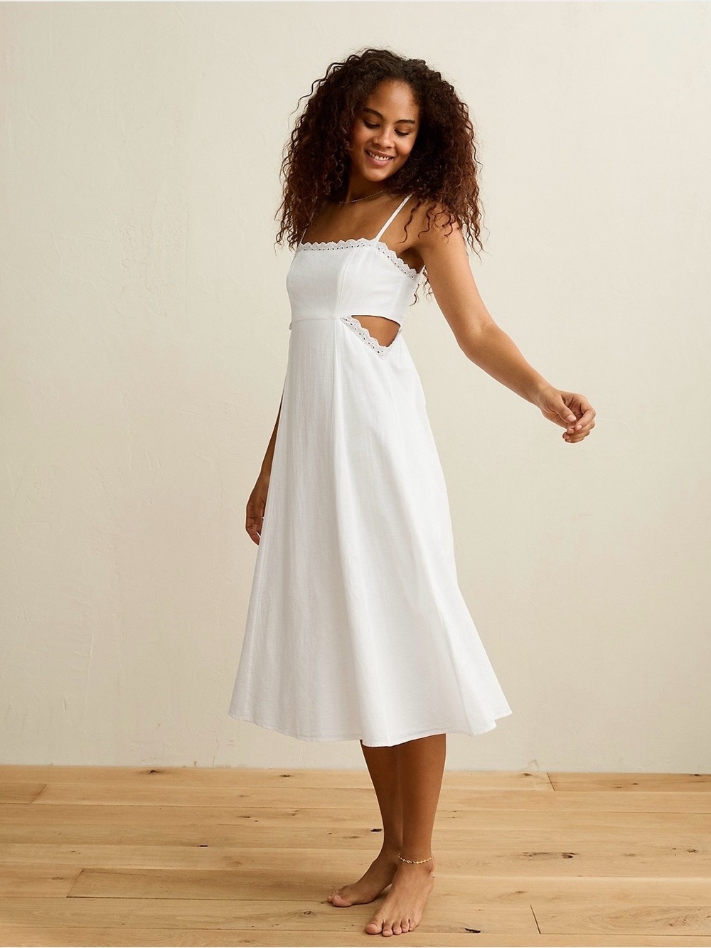 AE Babydoll Square Neck
Cutout Midi Dress